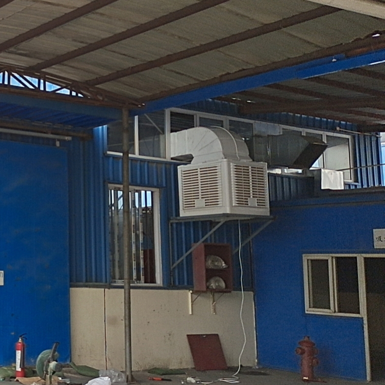 食品厂高温生产车间如何通风降温?这种降温设备一定要香肠厂车间降温除热换气装置安装食品厂高温环境比较好的降温措施.jpg 食品厂高温生产车间如何通风降温?这种降温设备一定要香肠厂车间降温除热换气装置安装食品厂高温环境比较好的降温措施.jpg